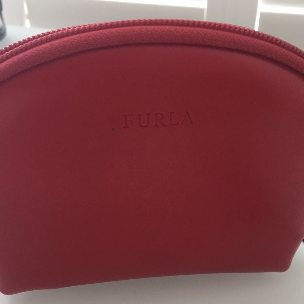Furla set of three leather nesting bags - Picture 2 of 6